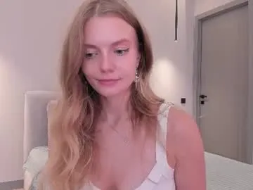 livia_hot room preview